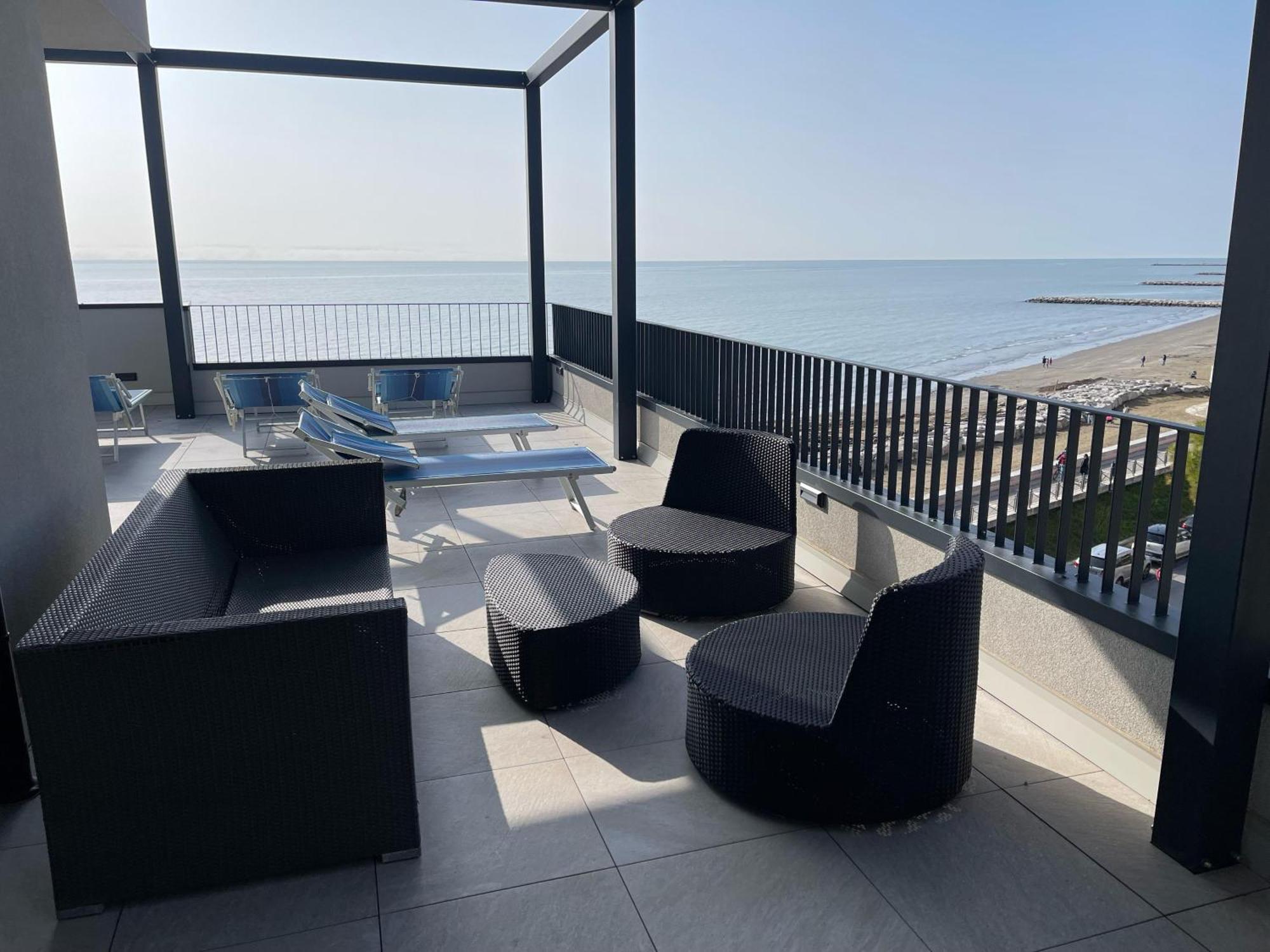 Nuovo Residence Serenissima Frontemare - Agenzia Cocal Caorle Ngoại thất bức ảnh