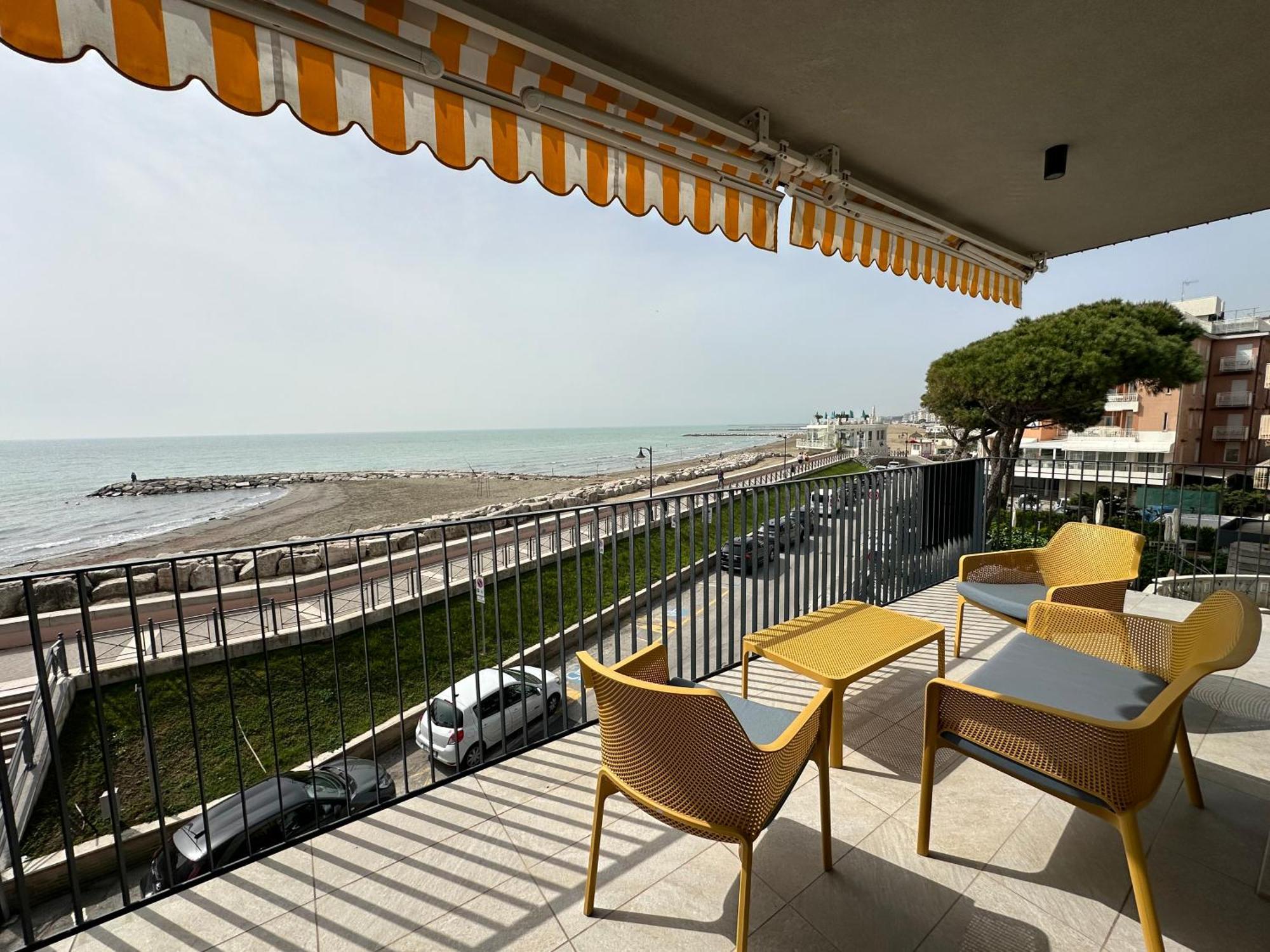 Nuovo Residence Serenissima Frontemare - Agenzia Cocal Caorle Ngoại thất bức ảnh